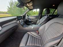 Mercedes-Benz GLC GLC220d AMG Line Premium 