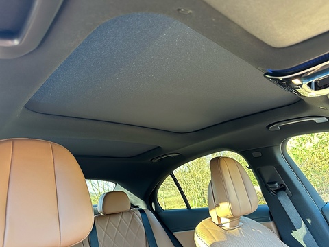 E 300 e Exclusive Premium Plus 2.0 4dr Saloon Automatic Petrol/Electric
