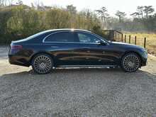 Mercedes-Benz E Class E 300 e Exclusive Premium Plus 