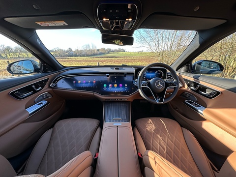 E 300 e Exclusive Premium Plus 2.0 4dr Saloon Automatic Petrol/Electric