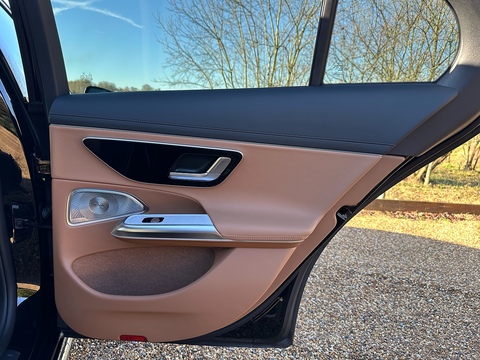 E 300 e Exclusive Premium Plus 2.0 4dr Saloon Automatic Petrol/Electric