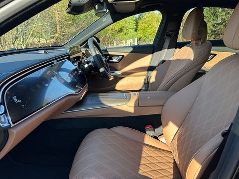 E 300 e Exclusive Premium Plus 2.0 4dr Saloon Automatic Petrol/Electric