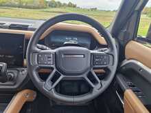 Land Rover Defender 110 P300e X-Dynamic HSE 