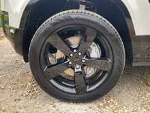 Land Rover Defender 110 P300e X-Dynamic HSE 