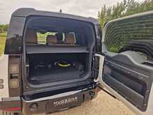 Land Rover Defender 110 P300e X-Dynamic HSE 