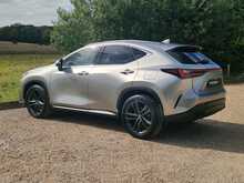 Lexus NX 350h Premium Plus 