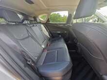 Lexus NX 350h Premium Plus 