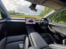 Tesla Model Y Long Range 