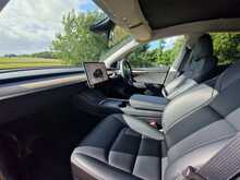 Tesla Model Y Long Range 