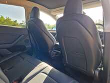 Tesla Model Y Long Range 