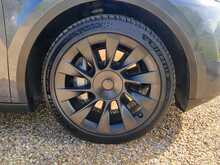 Tesla Model Y Long Range 