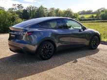 Tesla Model Y Long Range 