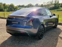 Tesla Model Y Long Range 