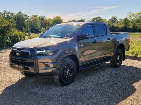 Invincible X 4WD D-4D-h Dcb 2.8 4dr Pick up Automatic Diesel Hybrid