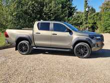 Toyota Hilux Invincible X 4WD D-4D-h Dcb 