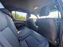 Toyota Hilux Invincible X 4WD D-4D-h Dcb 