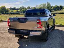 Toyota Hilux Invincible X 4WD D-4D-h Dcb 