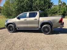 Toyota Hilux Invincible X 4WD D-4D-h Dcb 