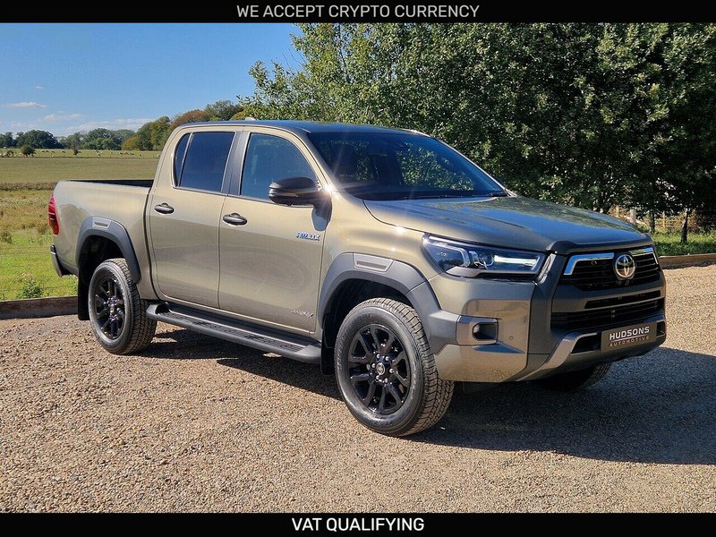 Toyota Invincible X 4WD D-4D-h Dcb 2.8 4dr Pick up Automatic Diesel Hybrid