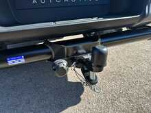 Toyota Hilux Invincible X 4WD D-4D-h Dcb 