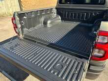 Toyota Hilux Invincible X 4WD D-4D-h Dcb 