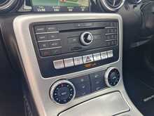 Mercedes-Benz SLC SLC250d AMG Line 