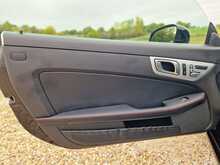 Mercedes-Benz SLC SLC250d AMG Line 