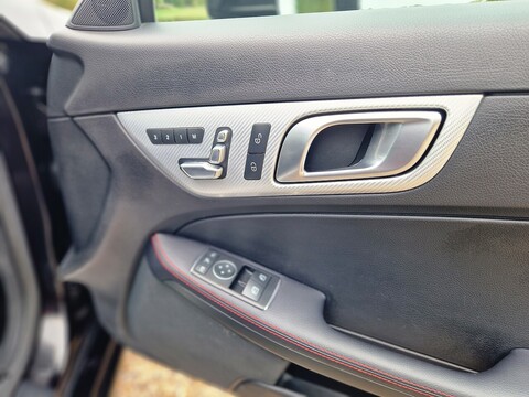 2.1 SLC250d AMG Line Convertible 2dr Diesel G-Tronic Euro 6 (s/s) (204 ps)