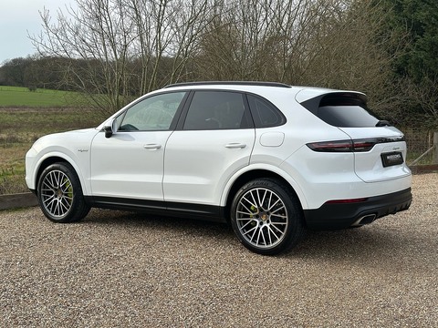 3.0 V6 E-Hybrid 17.9kWh SUV 5dr Petrol Plug-in Hybrid TiptronicS 4WD Euro 6 (s/s) (3.6kW Charger) (462 ps)