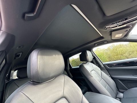 3.0 V6 E-Hybrid 17.9kWh SUV 5dr Petrol Plug-in Hybrid TiptronicS 4WD Euro 6 (s/s) (3.6kW Charger) (462 ps)