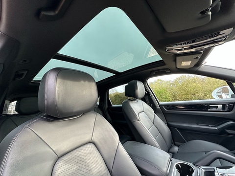 3.0 V6 E-Hybrid 17.9kWh SUV 5dr Petrol Plug-in Hybrid TiptronicS 4WD Euro 6 (s/s) (3.6kW Charger) (462 ps)