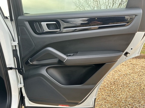 3.0 V6 E-Hybrid 17.9kWh SUV 5dr Petrol Plug-in Hybrid TiptronicS 4WD Euro 6 (s/s) (3.6kW Charger) (462 ps)