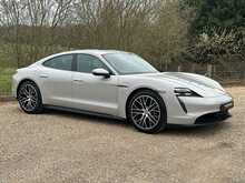 Porsche Taycan Performance 