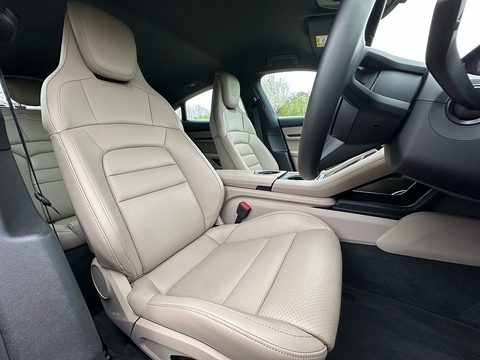 Performance 0.0 4dr Saloon Automatic Electric