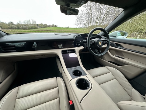 Performance 0.0 4dr Saloon Automatic Electric