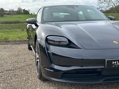 Performance 0.0 4dr Saloon Automatic Electric
