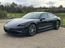 Porsche Taycan Performance 