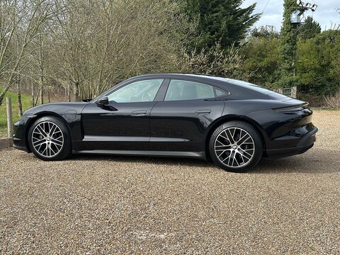 Performance 0.0 4dr Saloon Automatic Electric