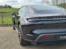 Porsche Taycan Performance 