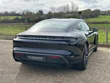 Porsche Taycan Performance 
