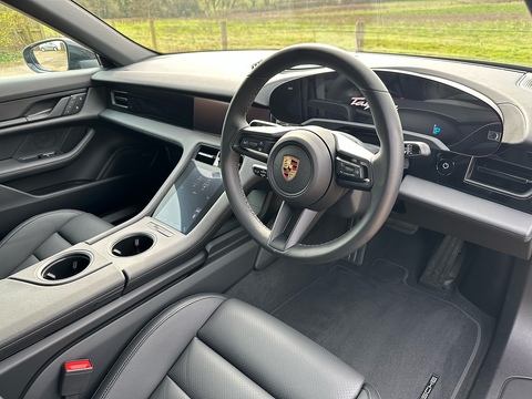 Performance 0.0 4dr Saloon Automatic Electric