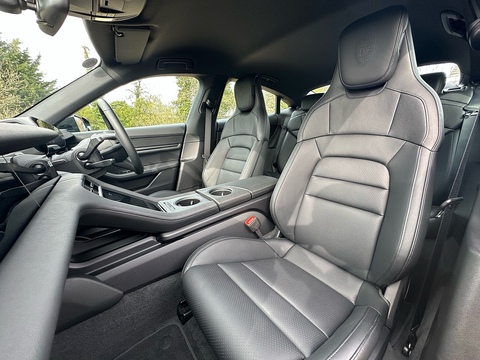 Performance 0.0 4dr Saloon Automatic Electric
