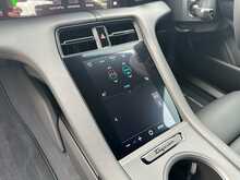Porsche Taycan Performance 