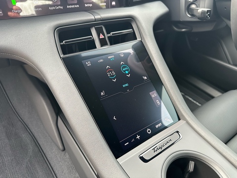 Performance 0.0 4dr Saloon Automatic Electric