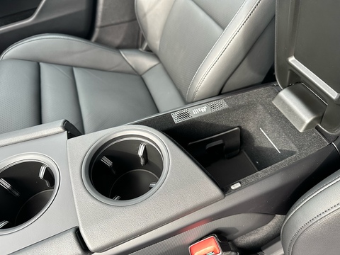 Performance 0.0 4dr Saloon Automatic Electric