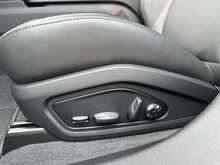 Porsche Taycan Performance 
