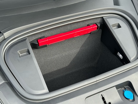 Performance 0.0 4dr Saloon Automatic Electric