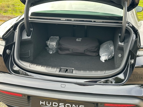 Performance 0.0 4dr Saloon Automatic Electric