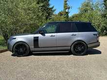 Land Rover Range Rover D300 MHEV Westminster Black 
