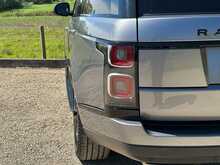 Land Rover Range Rover D300 MHEV Westminster Black 